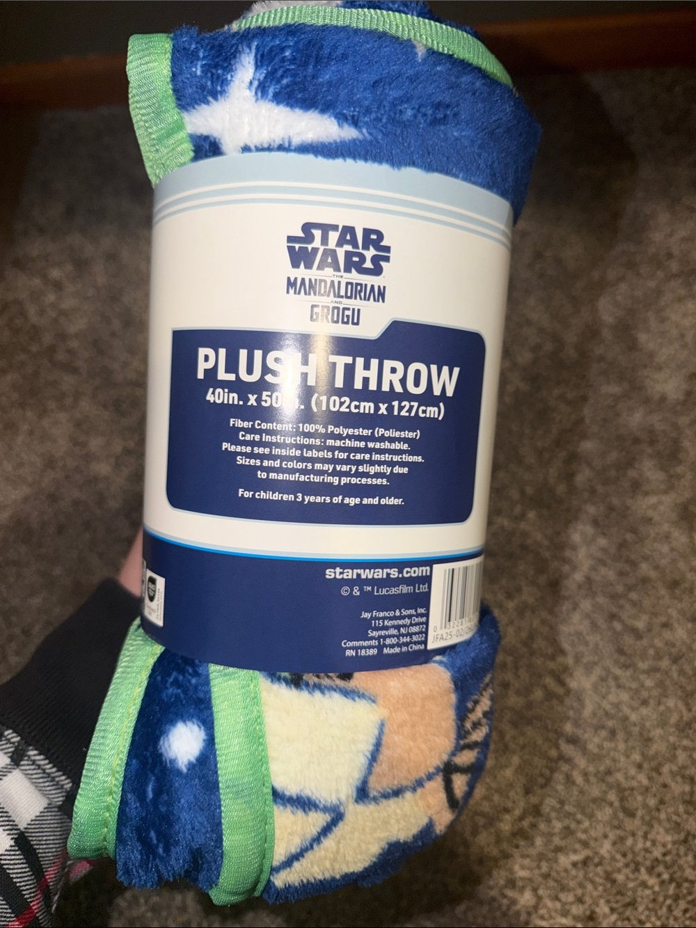 Star Wars The Mandalorian Grogu Plush Throw